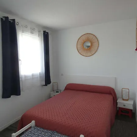 2 Pieces Cabine, Proche Plage, 5 Pers., Parking, Terrasse - Fr-1-328-201 * La Grande-Motte