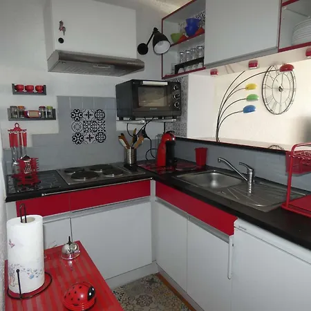 2 Pieces Cabine, Proche Plage, 5 Pers., Parking, Terrasse - Fr-1-328-201 Apartmán