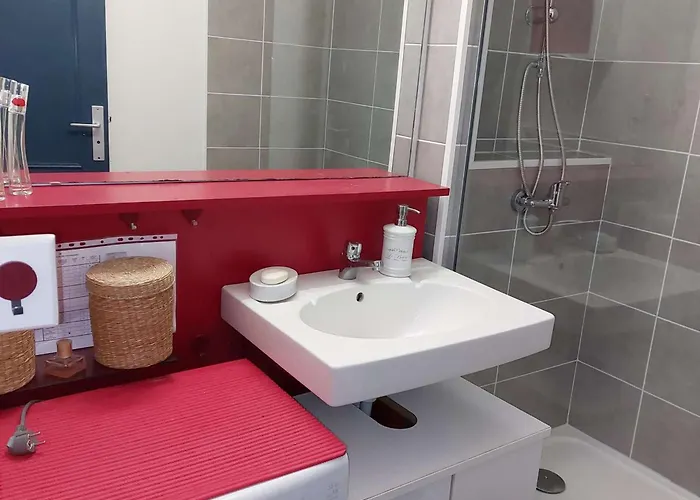Appartement 2 Pièces Cabine, Proche Plage, 5 Pers., Parking, Terrasse - Fr-1-328-201